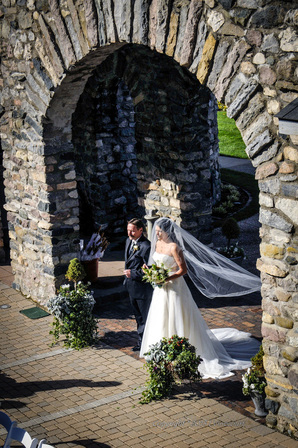 Bride walking toward the altar